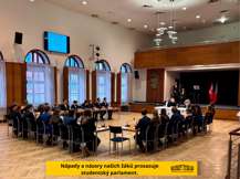 Obrázek ke škole Gymnázium Václava Beneše Třebízského, Slaný, Smetanovo nám. 1310